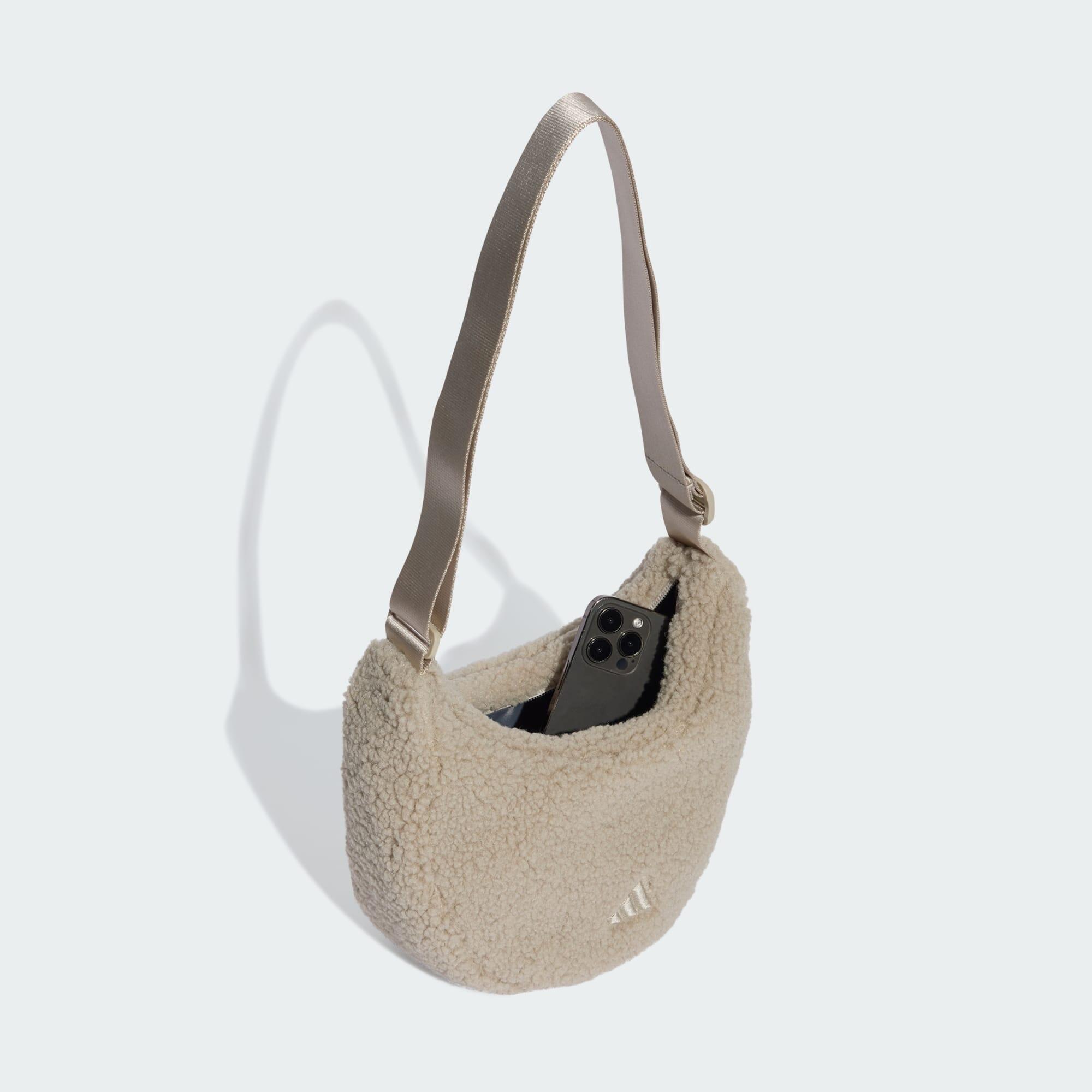 Classic Winterized Shoulder Bag 4/7