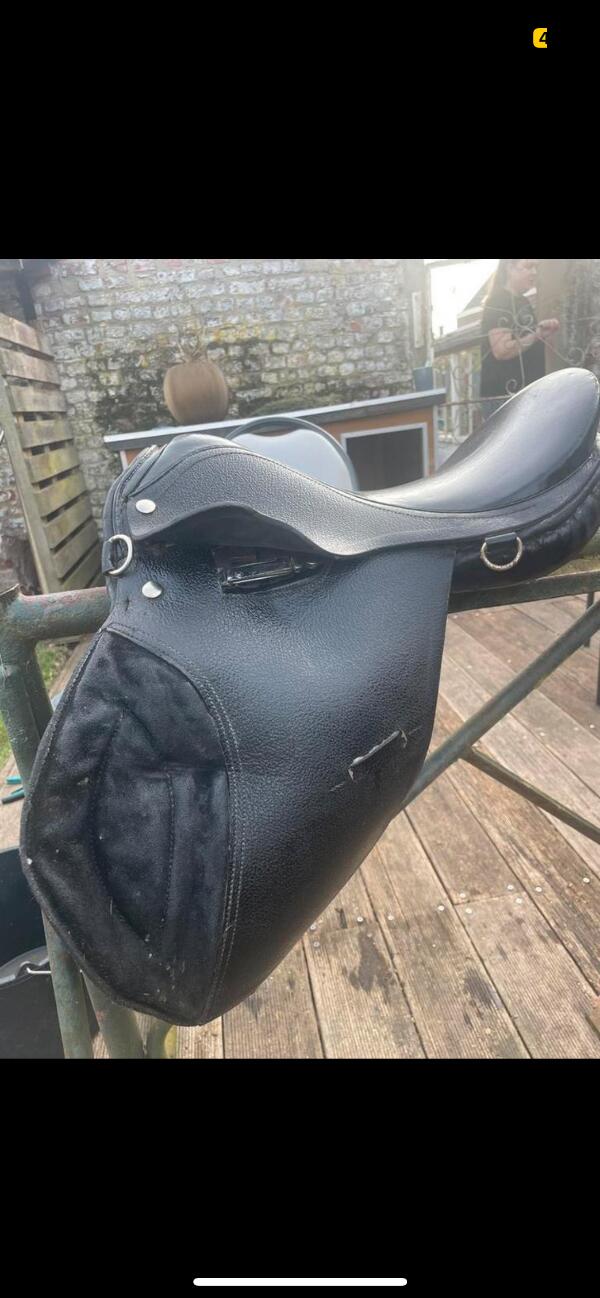 Entre Particuliers - Selle equitation, petite taille 2/5