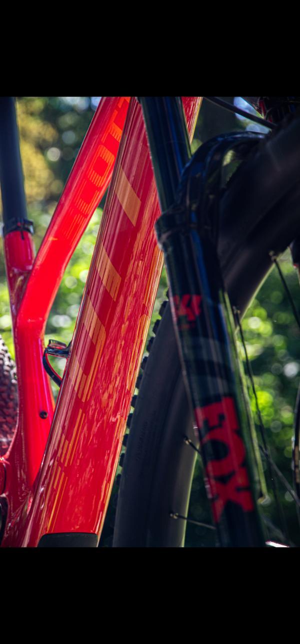 Tussen Particulieren - Scott spark rc team red 2022 3/3