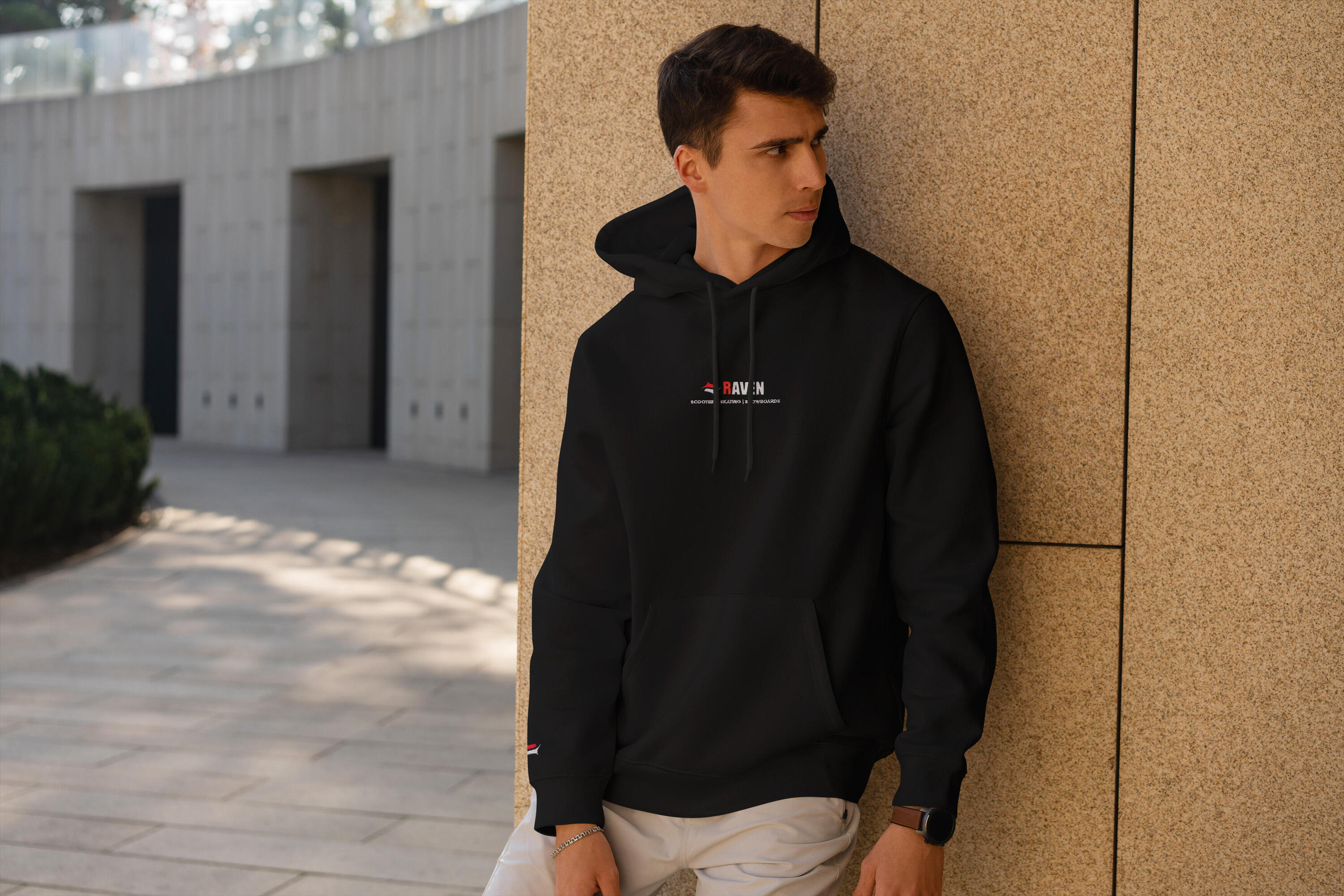 Sudadera deportiva canguro de hombre 2/7