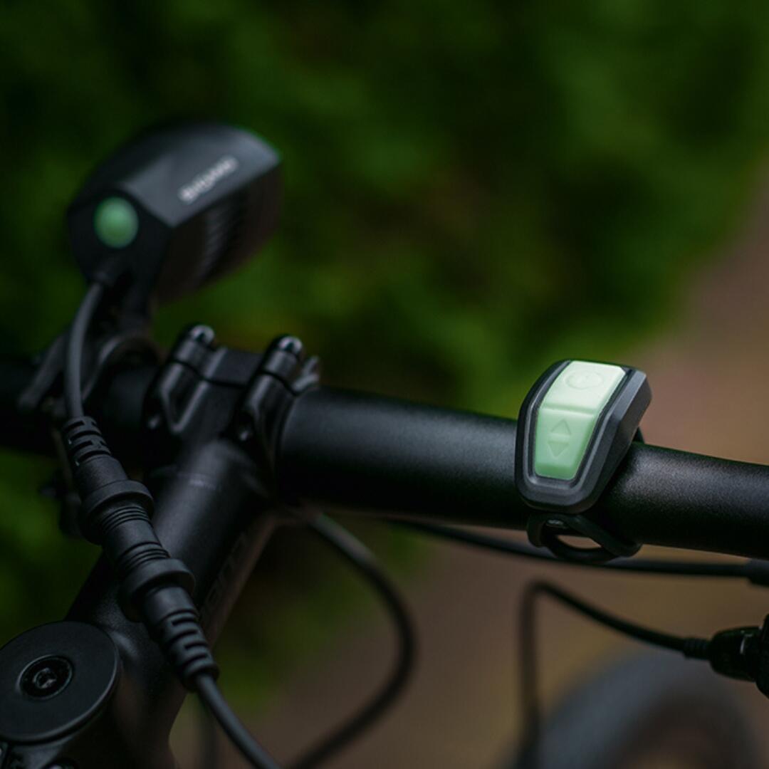 LUZ DELANTERA PARA BICICLETA BUSTER 2000 DE ALTA POTENCIA - 2000 LÚMENES 5/7