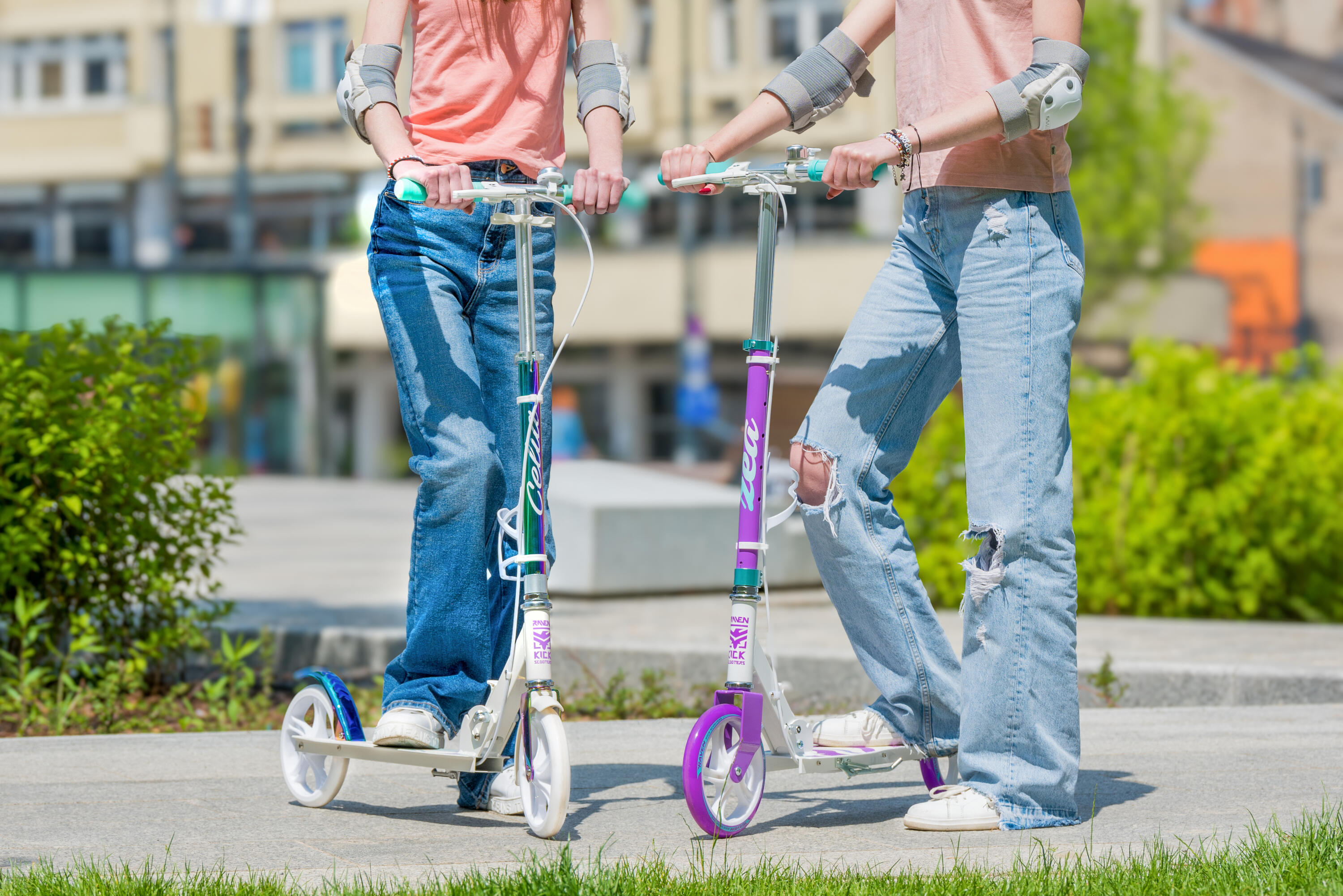 Trottinette pliante Zea Violet/Blanc avec frein 200mm Raven 4/7