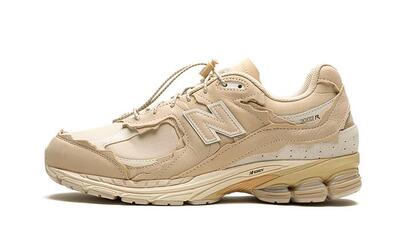 New Balance 2002R Protection Pack Sandstone Turtledove