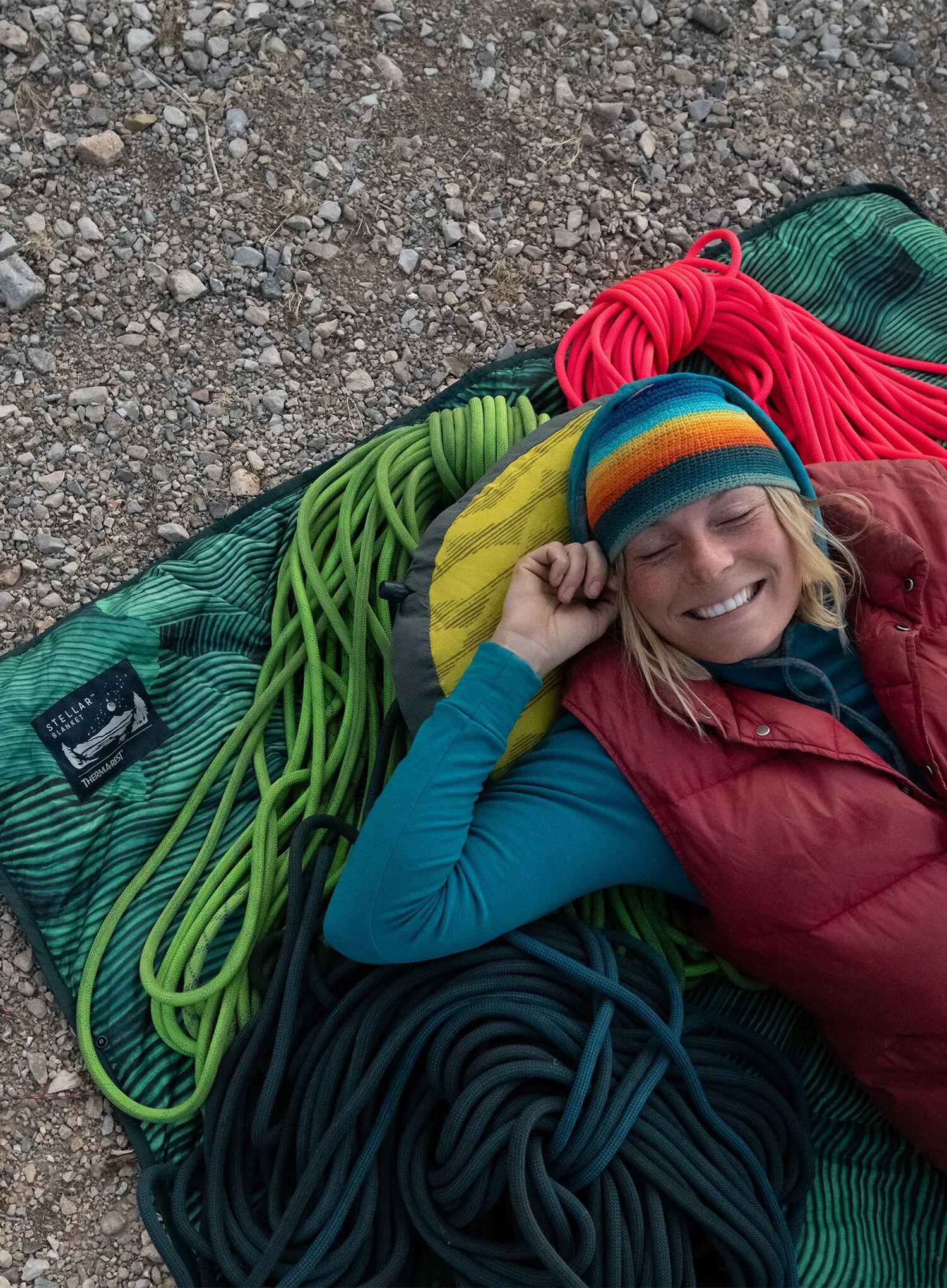 Poduszka turystyczna Therm a Rest Airhead L - yellow mountains 5/6
