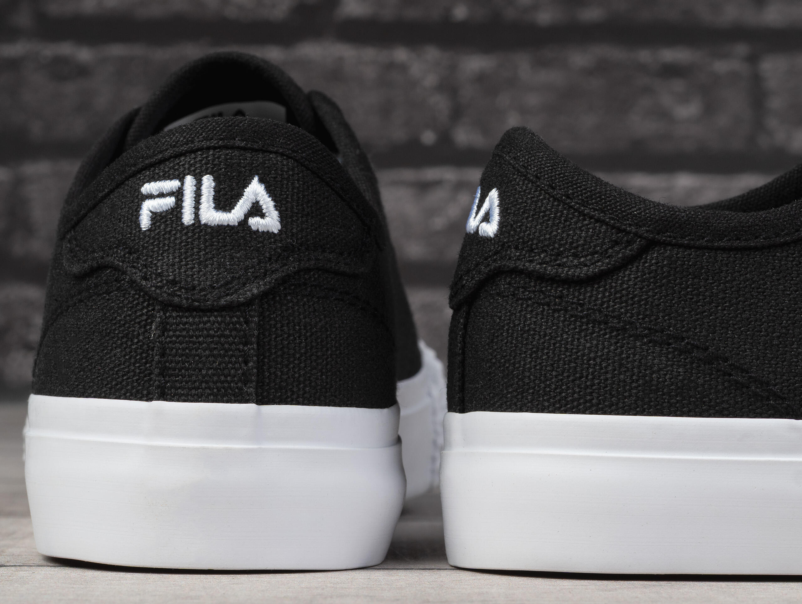 Buty dziecięce trampki sportowe Fila POINTER CLASSIC 5/7