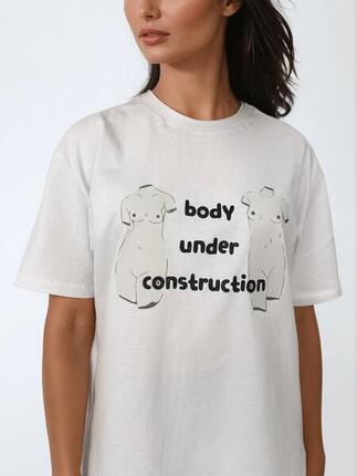 Czarny T-shirt Damski Retro - Body Under Construction BeShaped