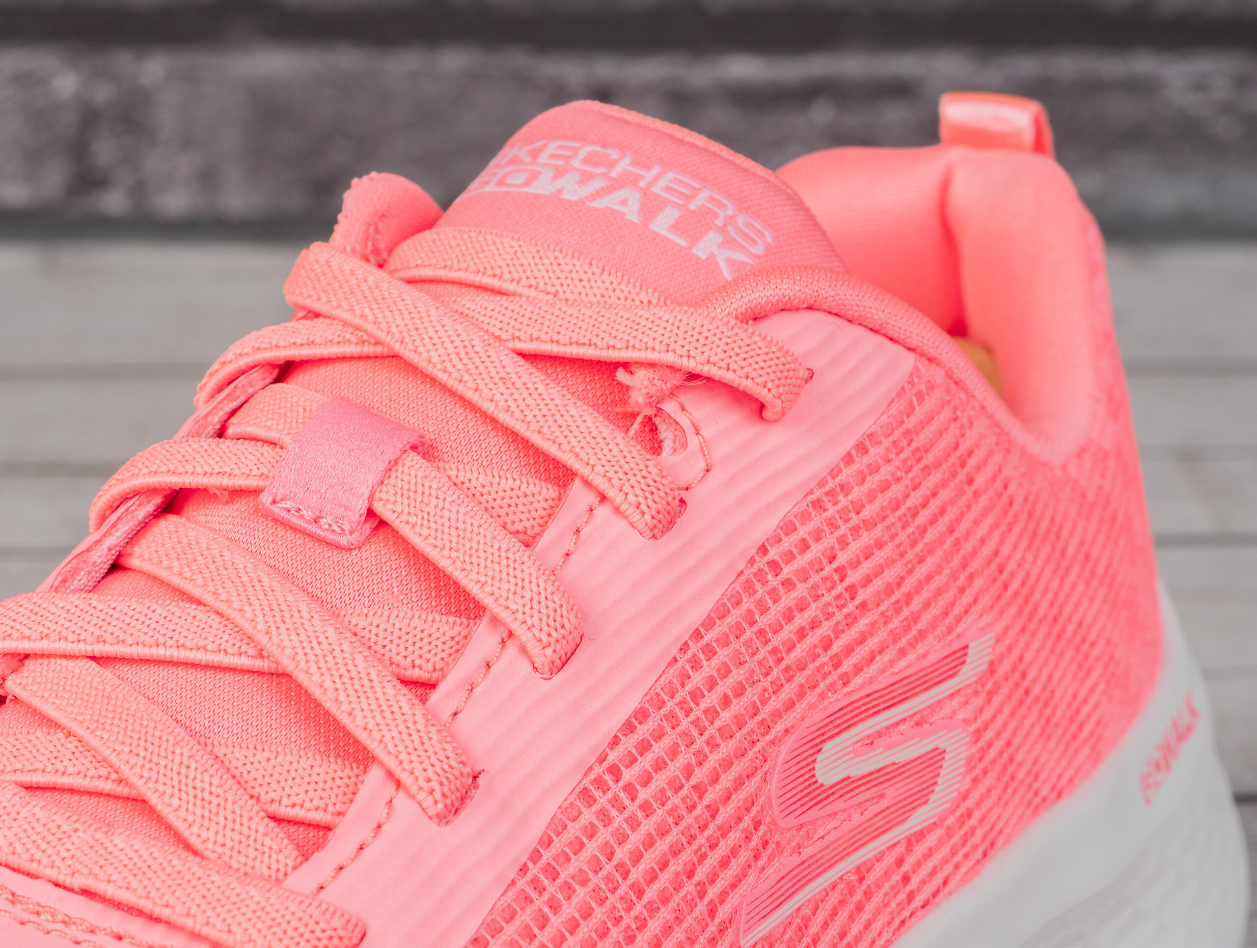 Buty damskie sportowe Skechers GO WALK FLEX VIVA 6/7
