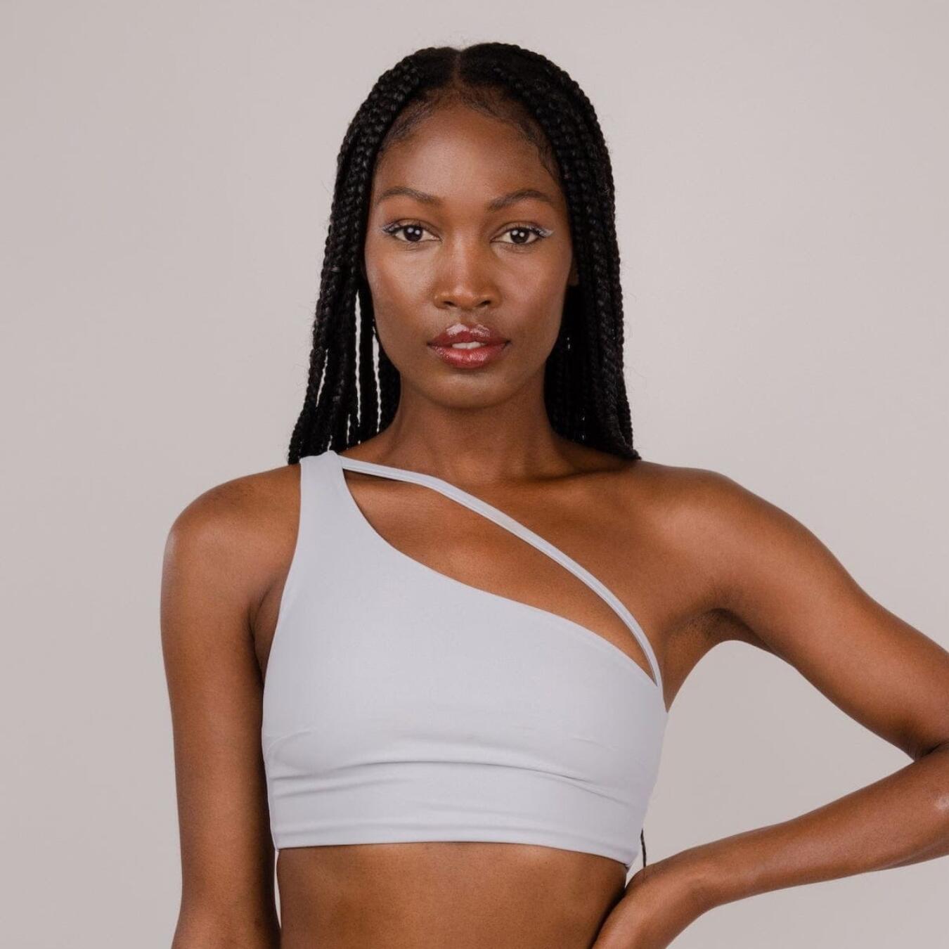 FANNA FLOW TOP – Eleganz und Leichtigkeit inspiriert vom Ozean