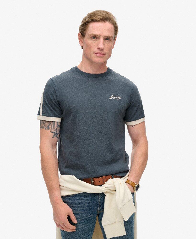 SUPERDRY picture