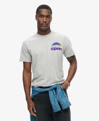 Tolles grafisches T-Shirt für draußen