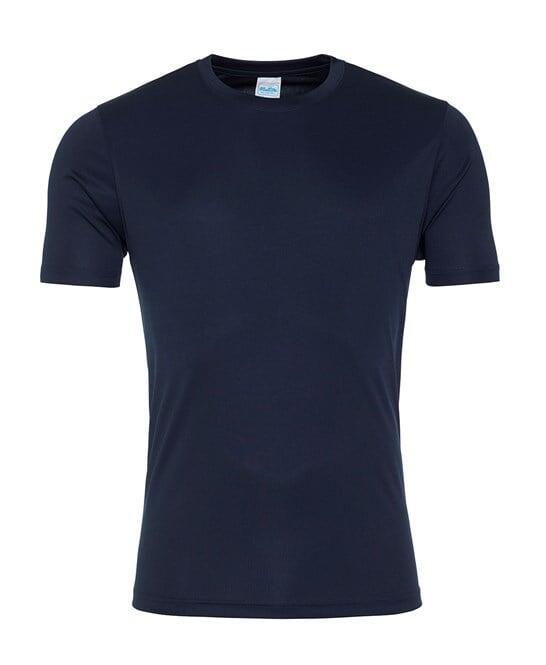 bleu marine.