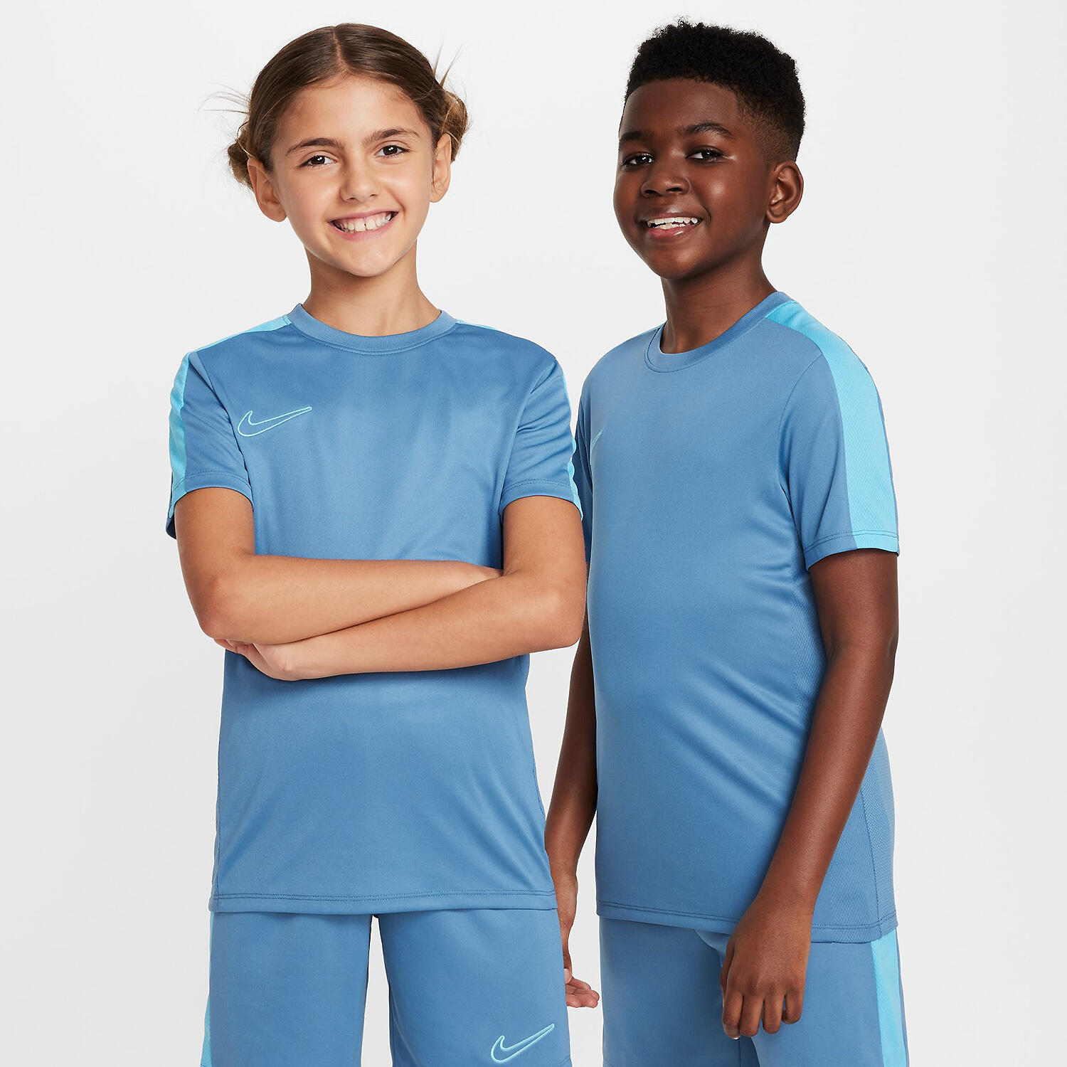 Nike Dri-FIT Academy23 Junior Voetbalshirt 2/2
