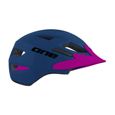 One f.l.y. s/m (52-56) helm blauw/paarse kleur