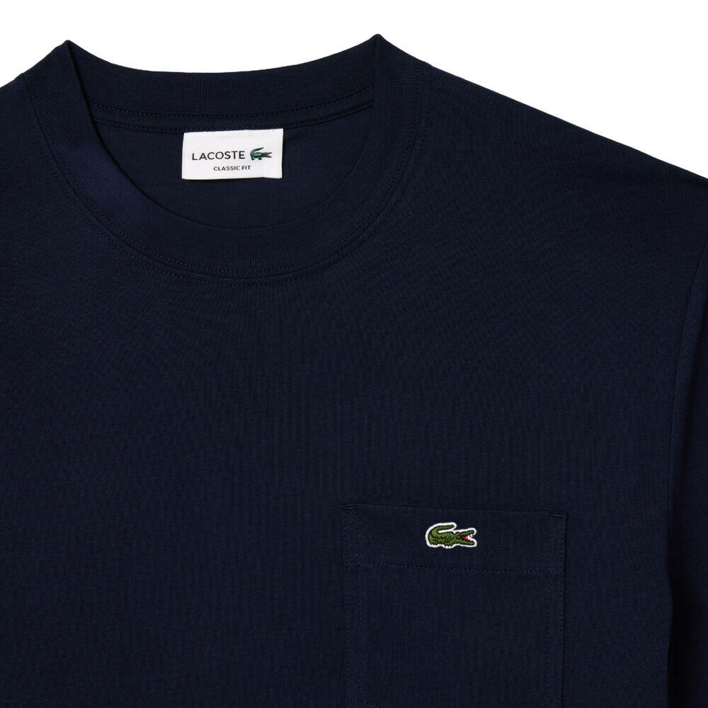 Camiseta Azul Marino Lacoste con Bolsillo en el Pecho Elegante y Deportiva 4/5