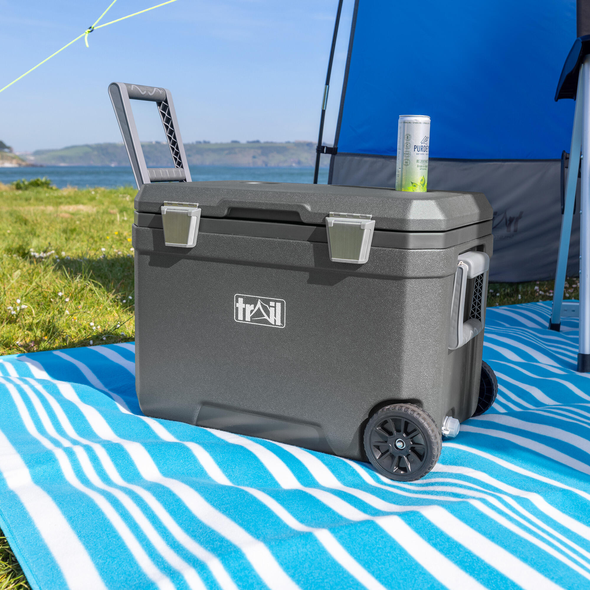 Large Cool Box on Wheels 45L Wheeled Insulated Hard Cooler Hot