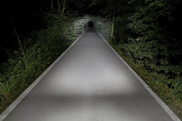 Projecteur à LED I-Go Vision LS 760 4/4