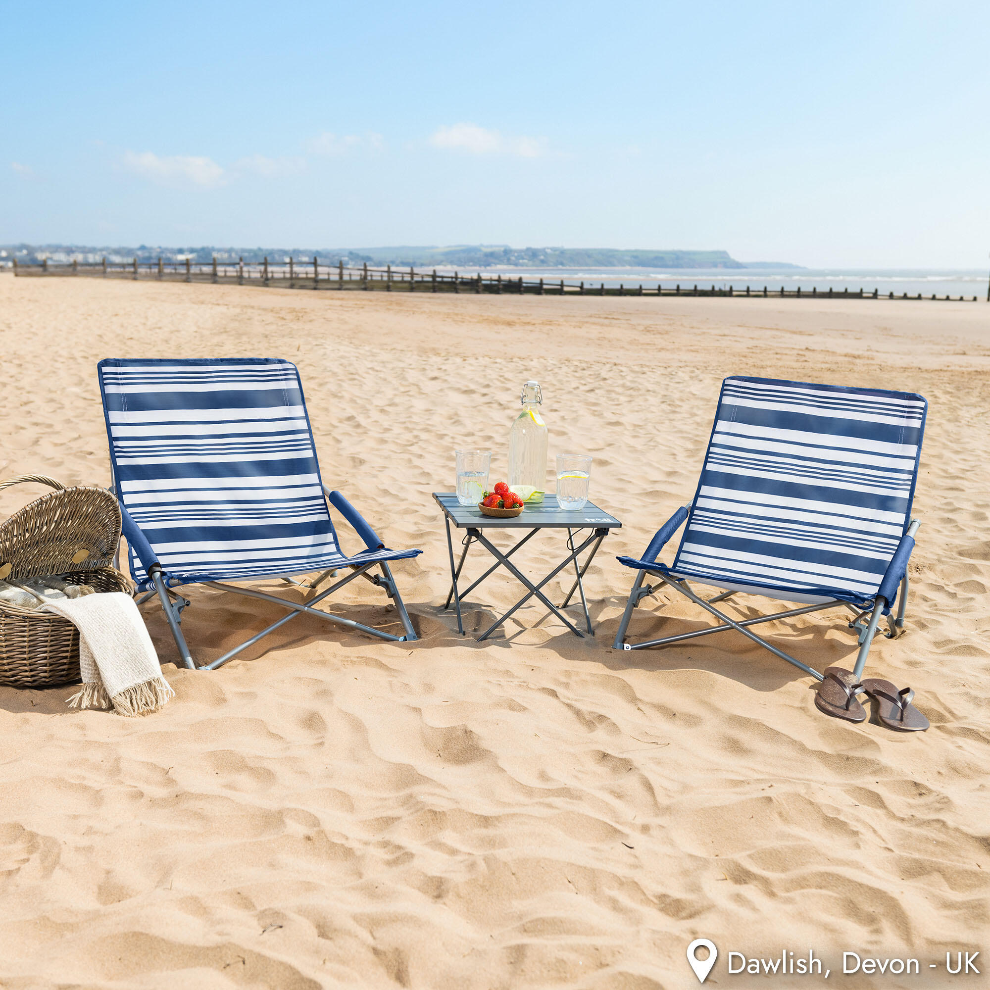 Low Beach Chair Folding Outdoor Camping Garden Festival Lightweight Lounger Seat 2/7