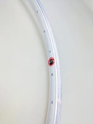 Cerchio Xtrabike 26 x 1 3/8 in alluminio.