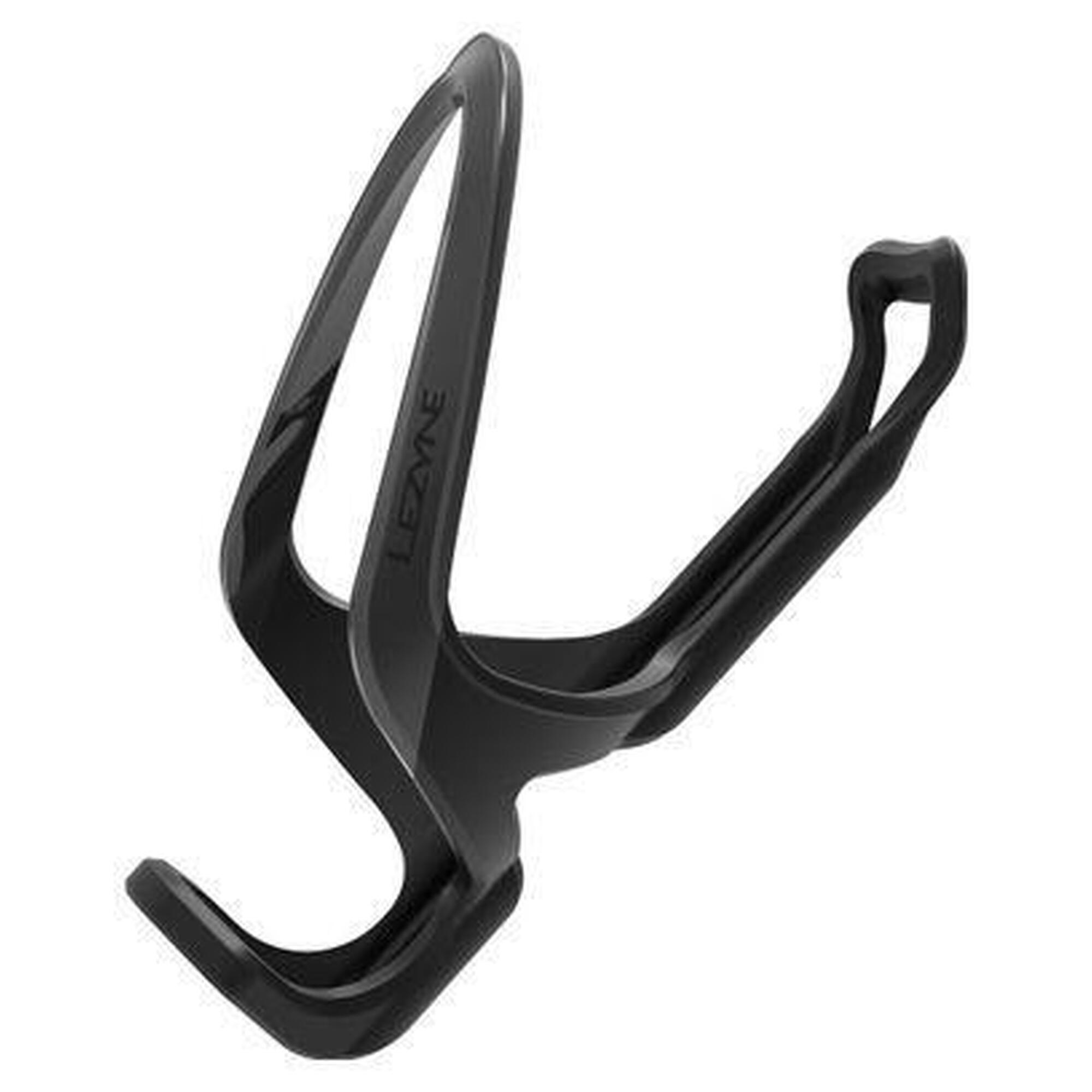 Porte Bidon Lezyne Matrix Team Cage Noir      2470€ 2695€ -8%    * La vente débute le 11/07/2025    LEZYNE Porte Bidon Lezyne Matrix Team Cage NoirVendu exclusivement en ligne   