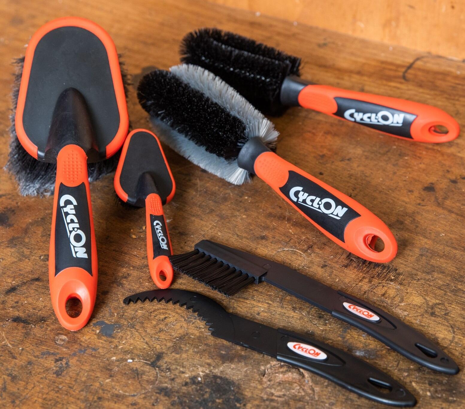 Ensemble de brosses Cyclon pour un nettoyage efficace des vélos 2/6