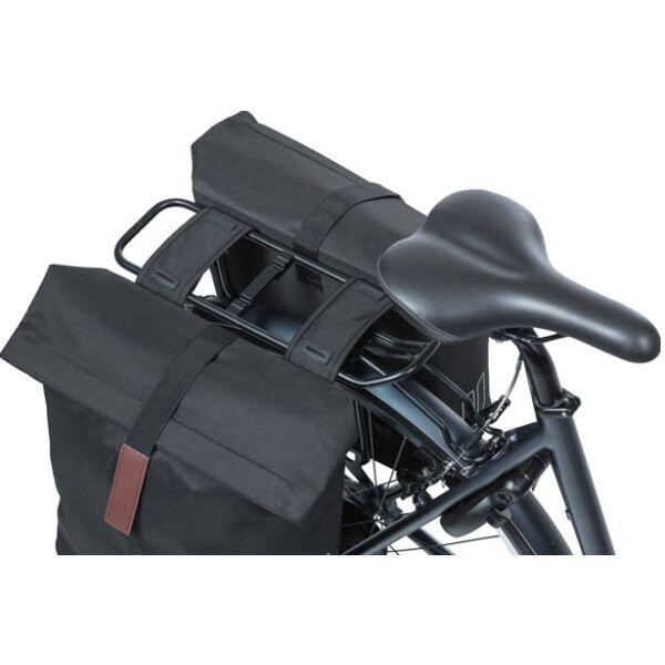 Sacoche de porte-bagages vélo réfléchissant avec scratch polyiester Basil City 5/7
