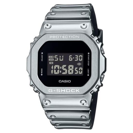 Casio Digitaal Horloge Zilverkleurig/Zwart GM-5600YM-8ER