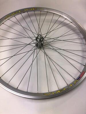 Ruota anteriore 26x1.75 alluminio argento Airline.