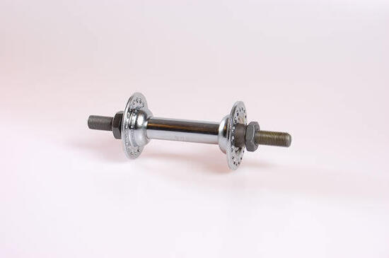 Mozzo anteriore Velo 36 fori standard.