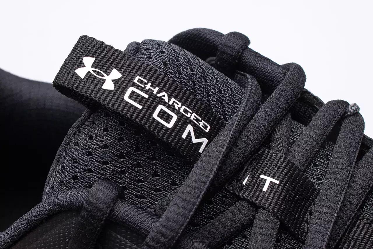 Buty do biegania męskie UNDER ARMOUR Charged Commit 3 4/7