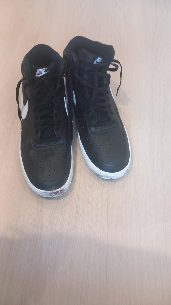 NIKE picture