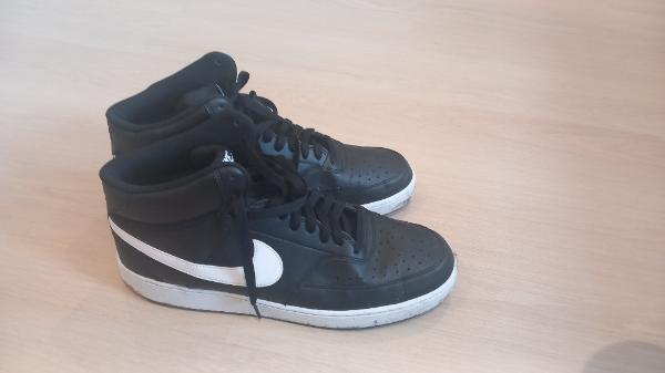 Entre Particuliers - Nike Sneakers Court Vision Mid Nn Couleur Noir 2/4