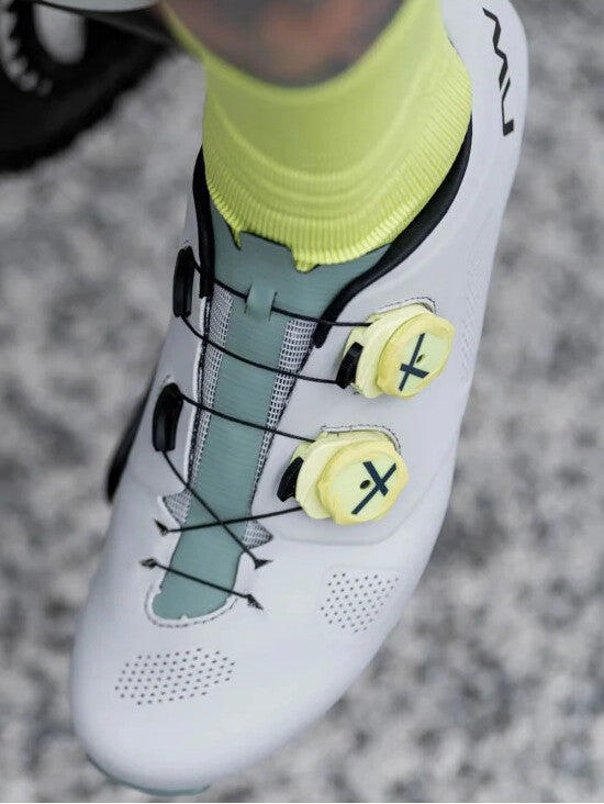 Buty rowerowe szosowe NORTHWAVE Revolution jasny szary
