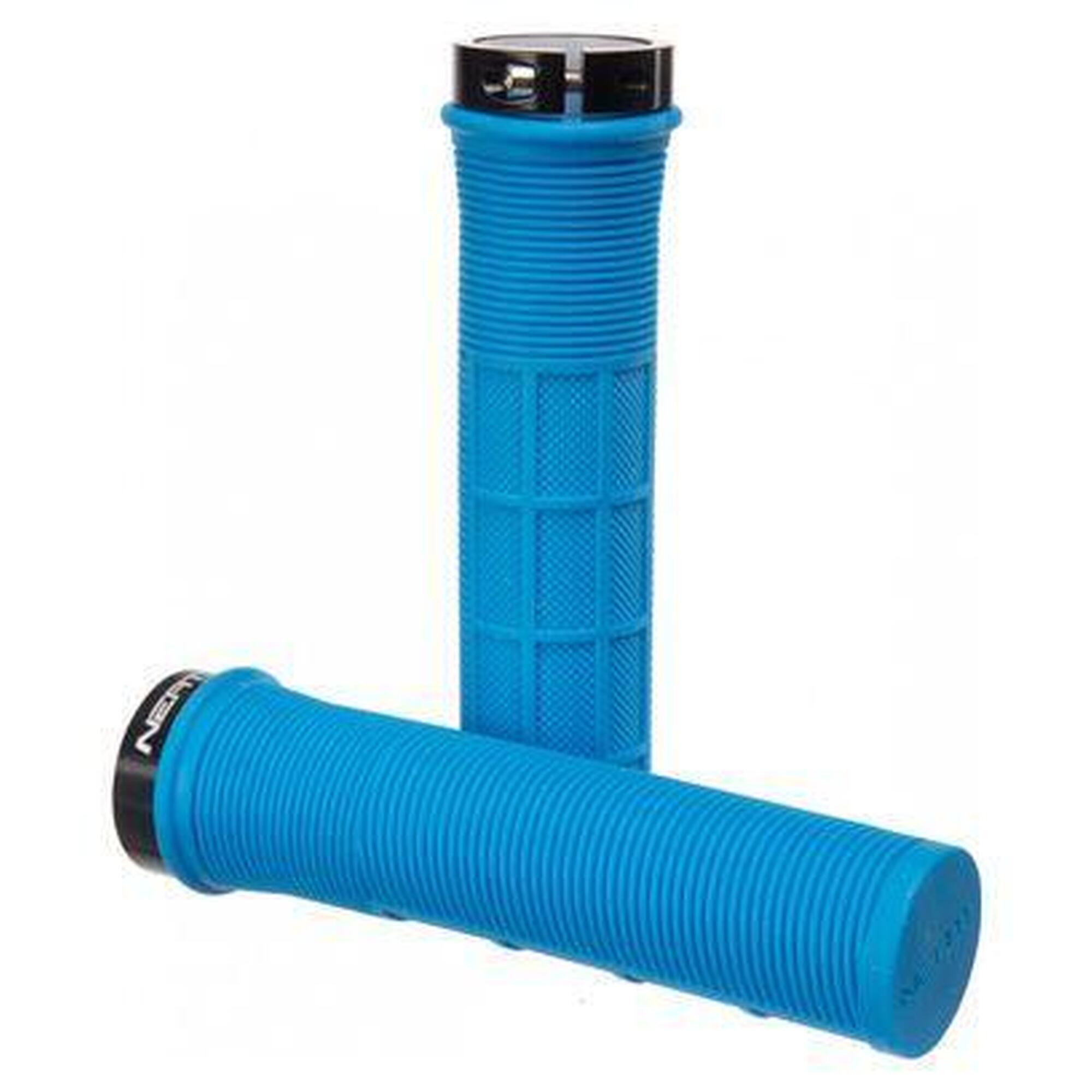 Paire de Grips Neatt One Lock Pro Bleu Clair promo      1300€ 1499€ -13%    * La vente débute le 30/07/2025    NEATT Paire de Grips Neatt One Lock Pro Bleu ClairVendu exclusivement en ligne   