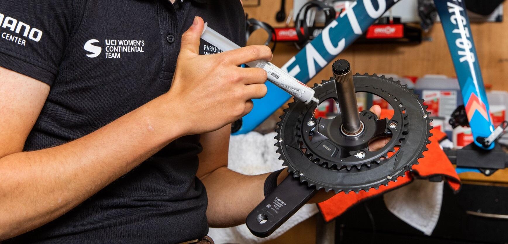 Ensemble de cyclon avec 3 seringues et 3 pinceaux pour la barre de graisse 2/2