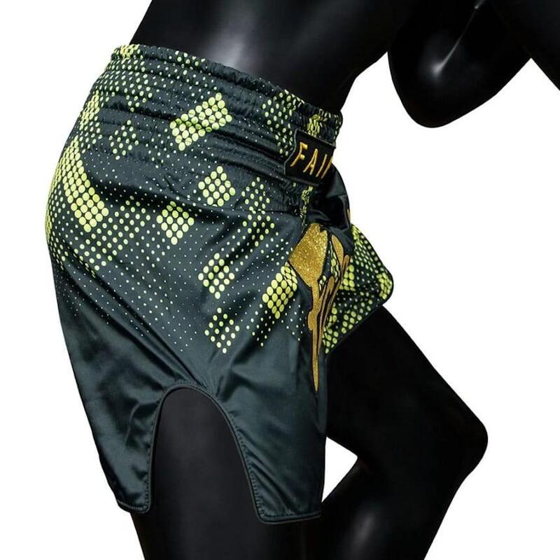 Spodenki Muay Thai Fairtex BS1931 Czarne-Złote M