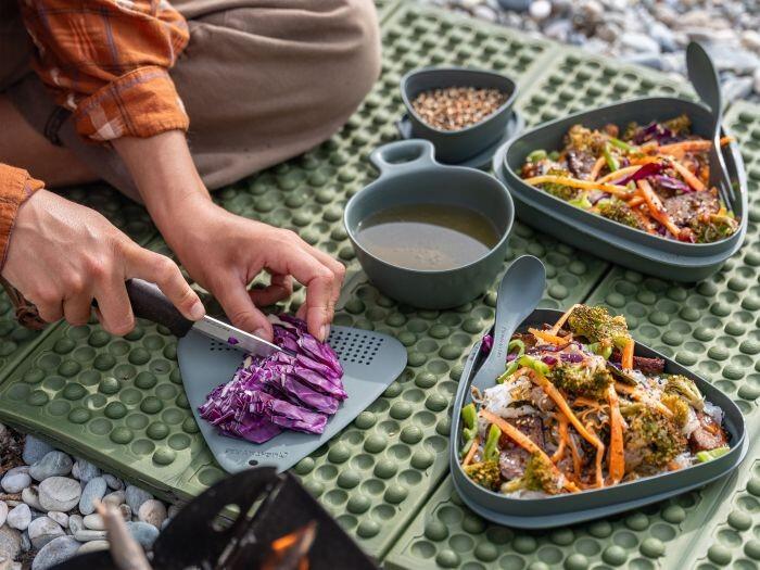 Menażka zestaw naczyń turystycznych ze sporkami Outdoor 3/4