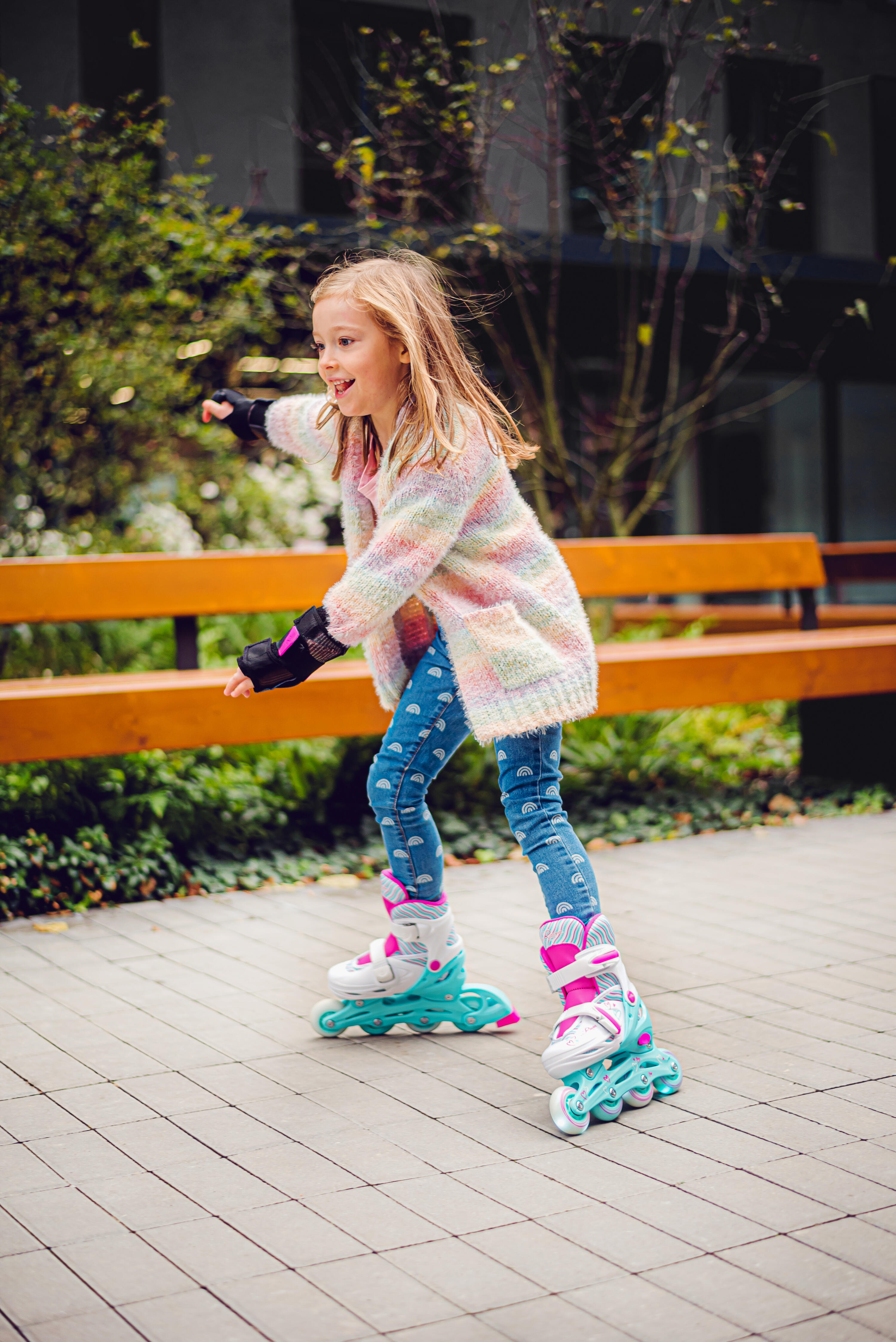 RAVEN 2-in-1 kinderschaatsen/inlineskates Lia/Loret verstelbaar met LED-lichtwiel (Raven Isla, 30-33 (18-20,5cm