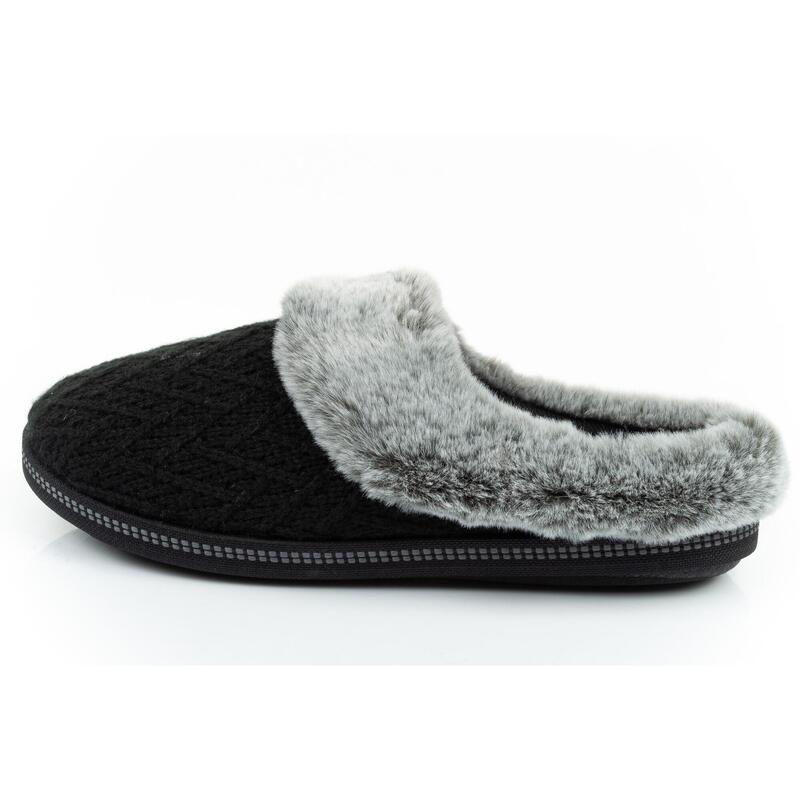 Dámské pantofle Skechers, zateplené