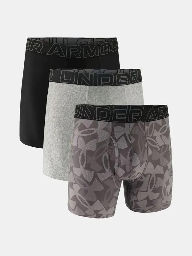 UNDER ARMOUR picture