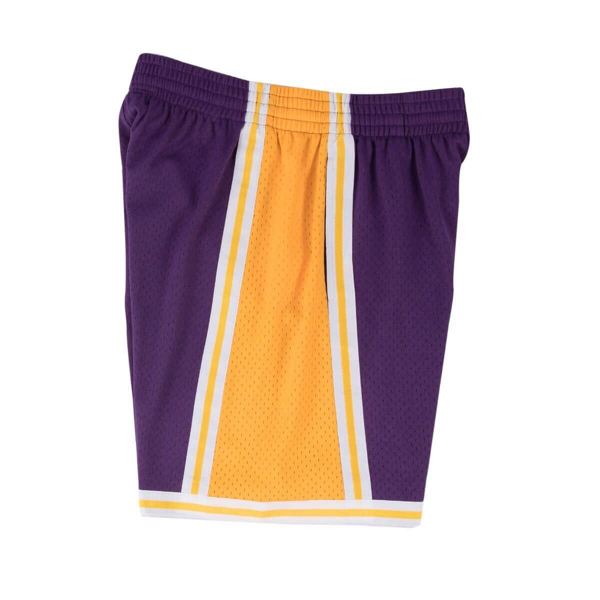 Short NBA Los Angeles Lakers 1984-85 Mitchell & Ness Swingman Violet pour Homme 3/4