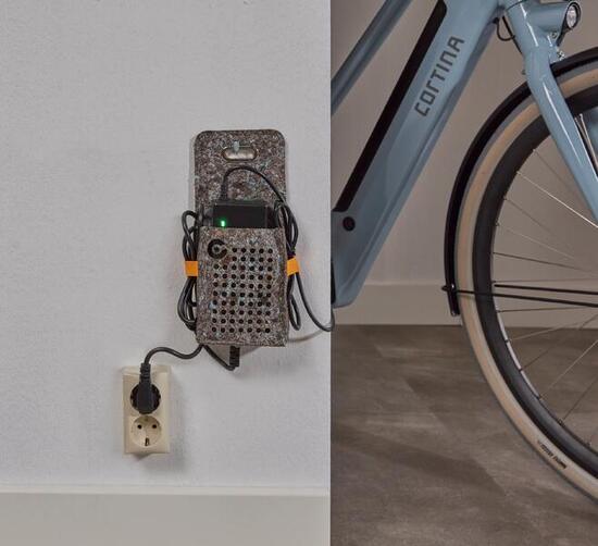 Cortina Venice Battery Ladegerät Halter (universell