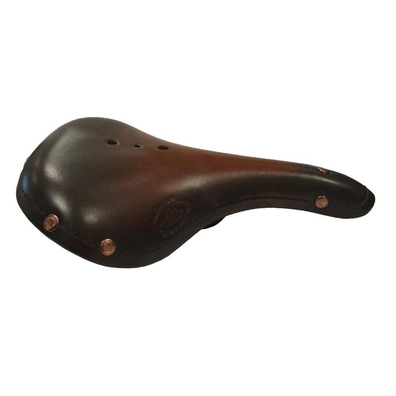 Selle Monte Grappa Sella Old Frontiers en Cuir D-Bruin      10999€    SELLE MONTE GRAPPA Selle Monte Grappa Sella Old Frontiers en Cuir D-BruinVendu exclusivement en ligne   