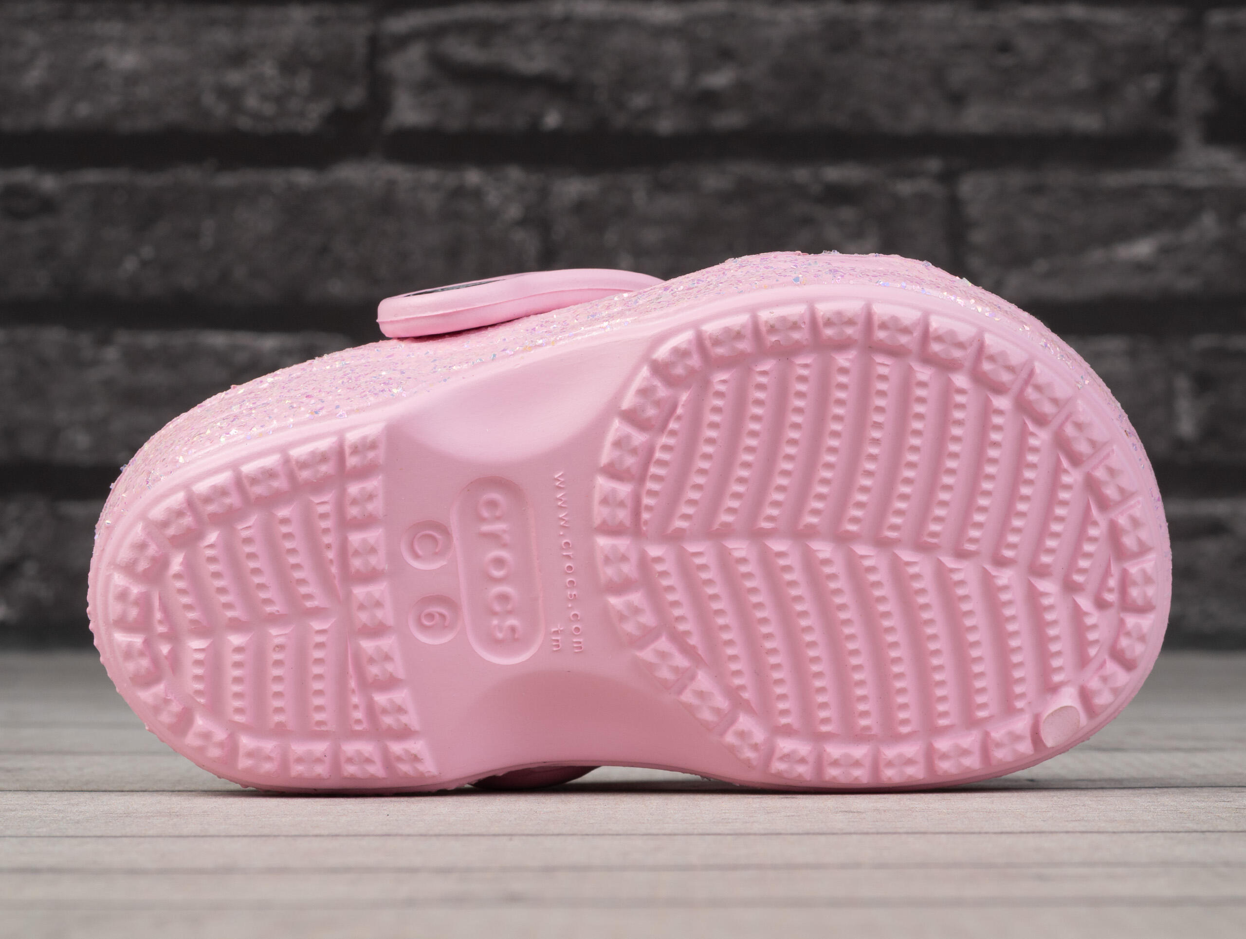 Sandały dziecięce dla dziewczynek Crocs CLASSIC CROCS GLITTER 5/6