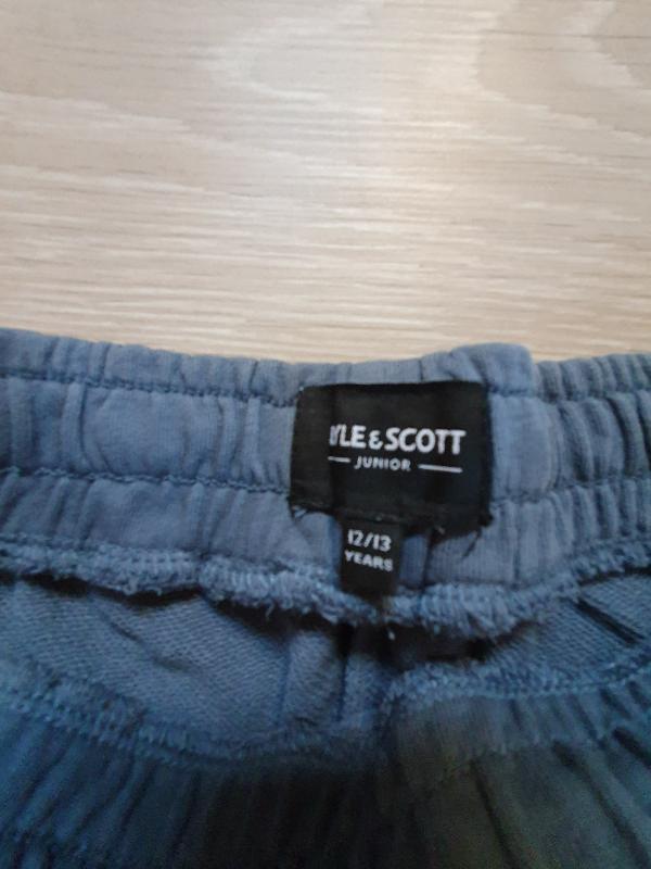 Tussen Particulieren - Blauwe korte joggingbroek Lyle & Scott maat 12/13 2/3
