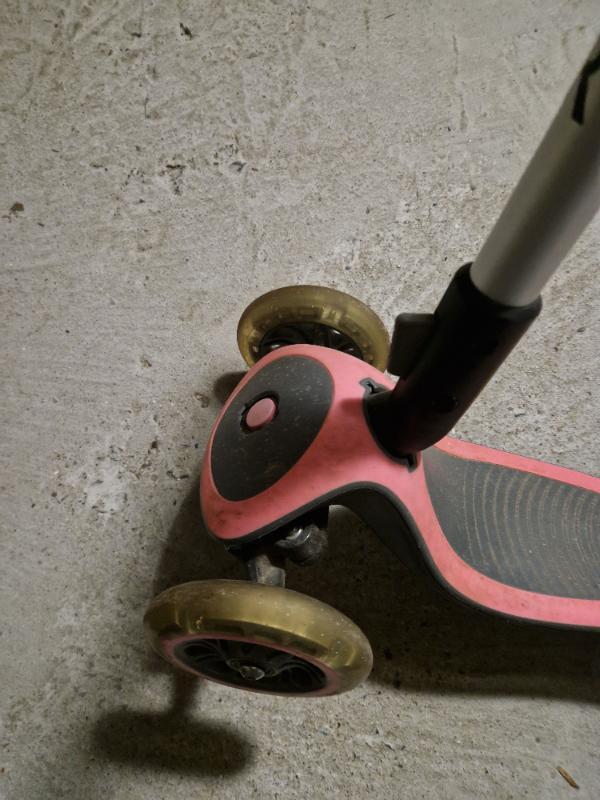 Entre Particuliers - Trottinette enfant Globber 3/4