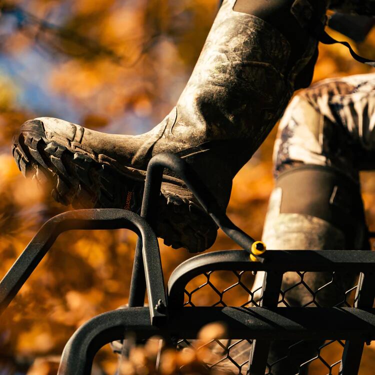 LADDER STAND PUESTO CON ESCALERA LOCKDOWN™  WIDE 1-MAN 5/7