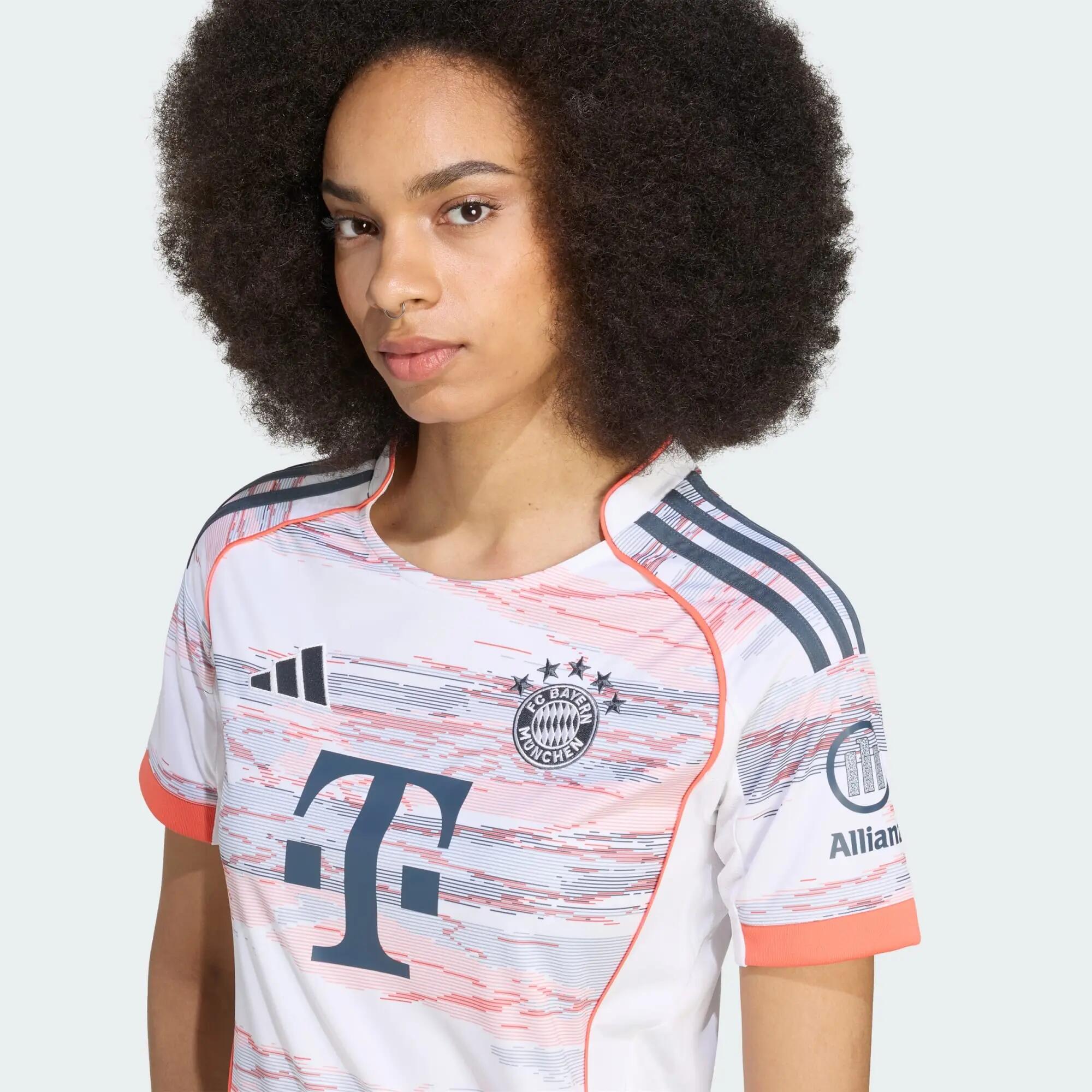 FC Bayern München 25/26 Auswärtstrikot 4/6