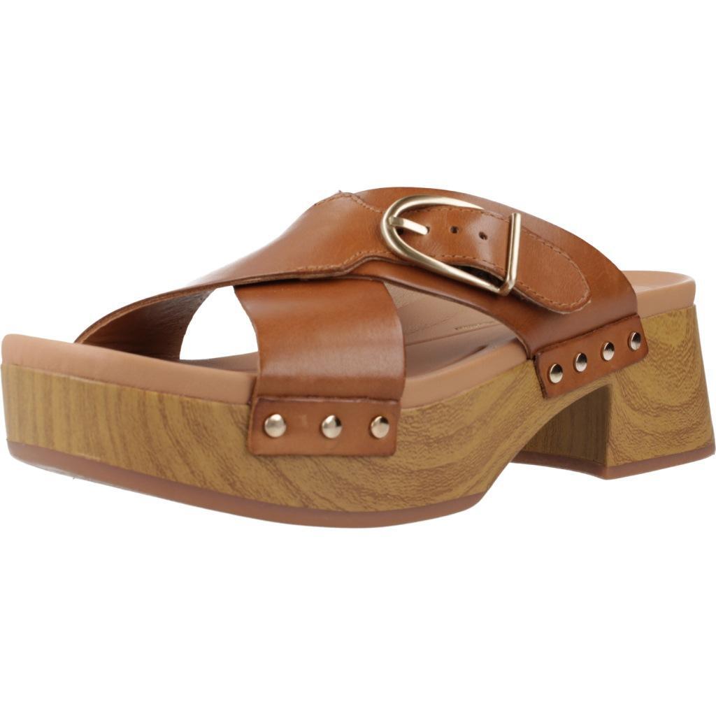 CLARKS Ténis Clarks Modelo Sivanne Walk Cor Castanho