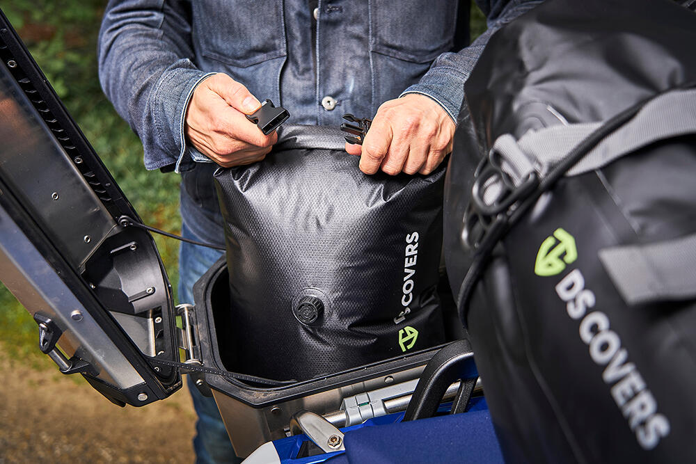 Waterdichte binnentas voor motorfiets 5 liter 2/4