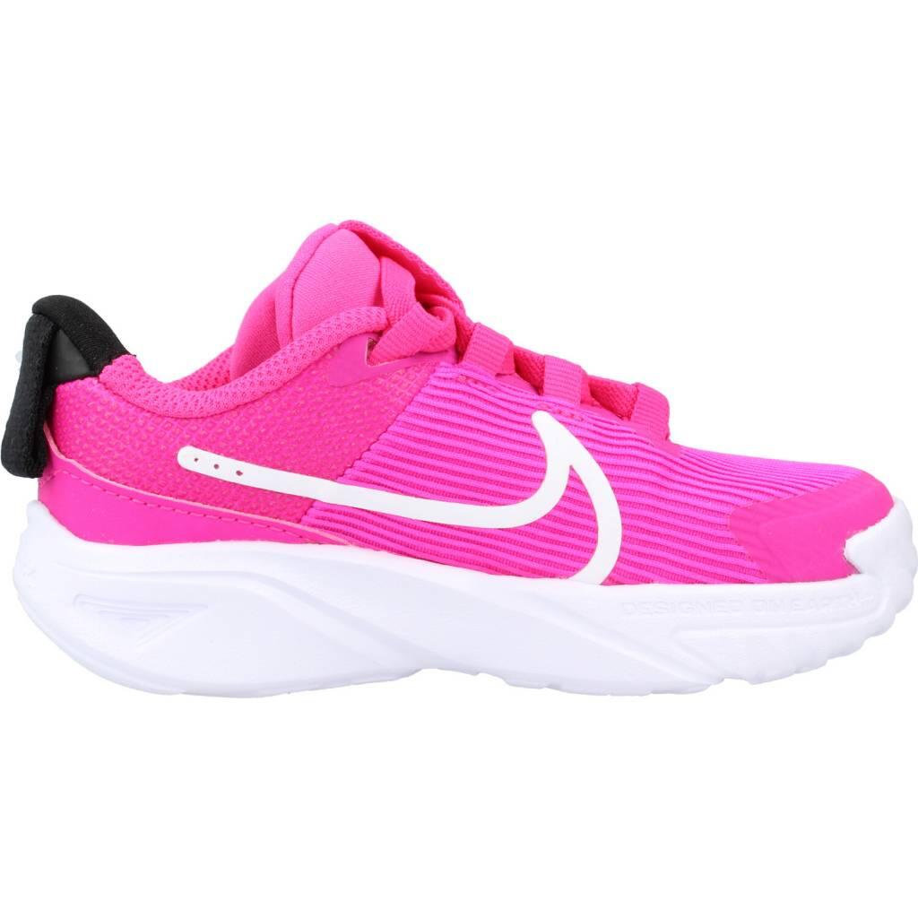 Scarpe Da Ginnastica Nike Modello Star Runner 4 Colore Rosa 4/5